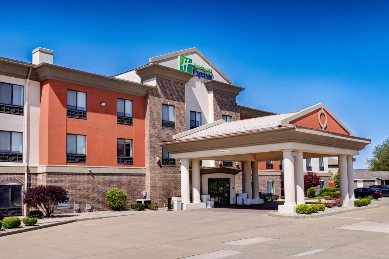 Holiday Inn Express Hotel & Suites Shelbyville, An Ihg Hotel Exterior foto